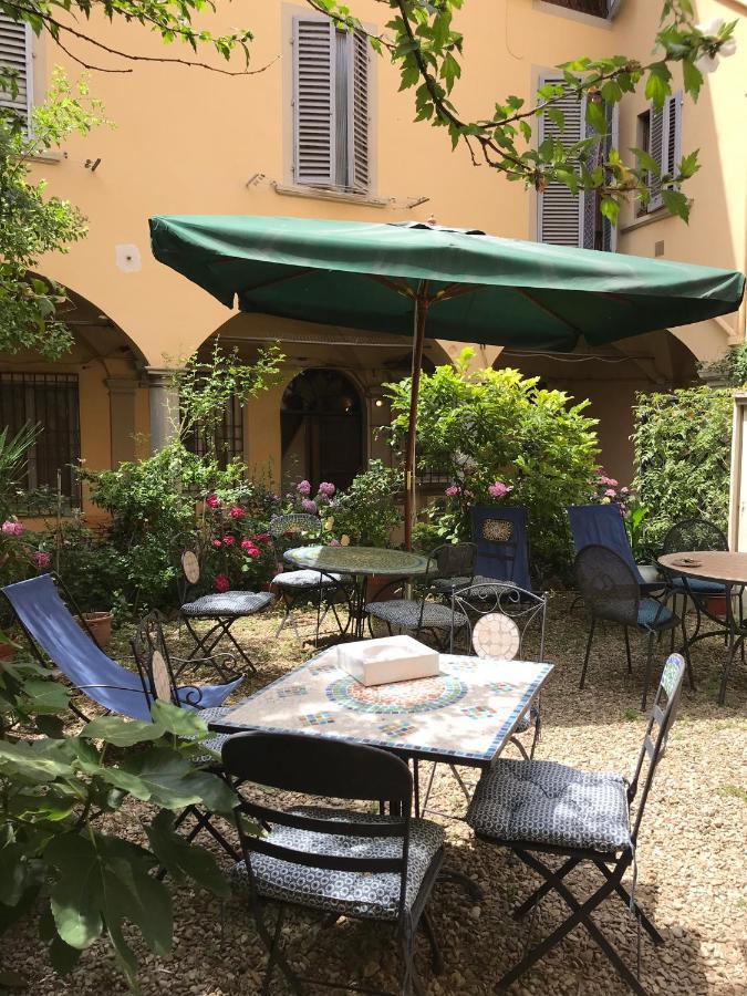 Cynthia'S Garden - Apartment With Private Garden In Santa Croce Флоренция Экстерьер фото