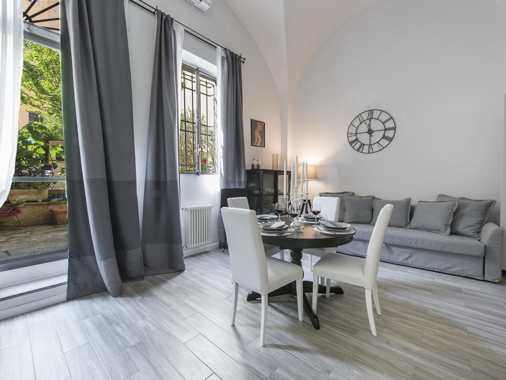 Cynthia'S Garden - Apartment With Private Garden In Santa Croce Флоренция Экстерьер фото